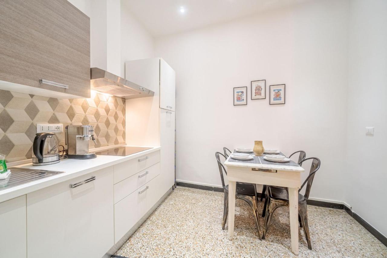 Central & Lovely Apartment In Genova - Netflix! Экстерьер фото